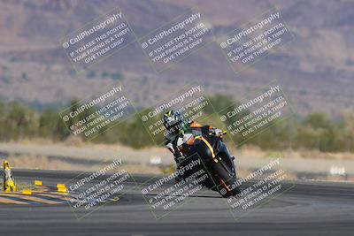 media/Nov-12-2023-SoCal Trackdays (Sun) [[5d1fba4e7d]]/Turn 14 (1035am)/